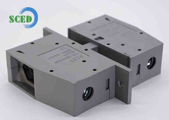 कैज क्लैंप कनेक्शन प्रकार पैनल टर्मिनल ब्लॉक के माध्यम से 600V V-0 आवश्यकताओं के लिए ज्वलनशीलता वर्ग